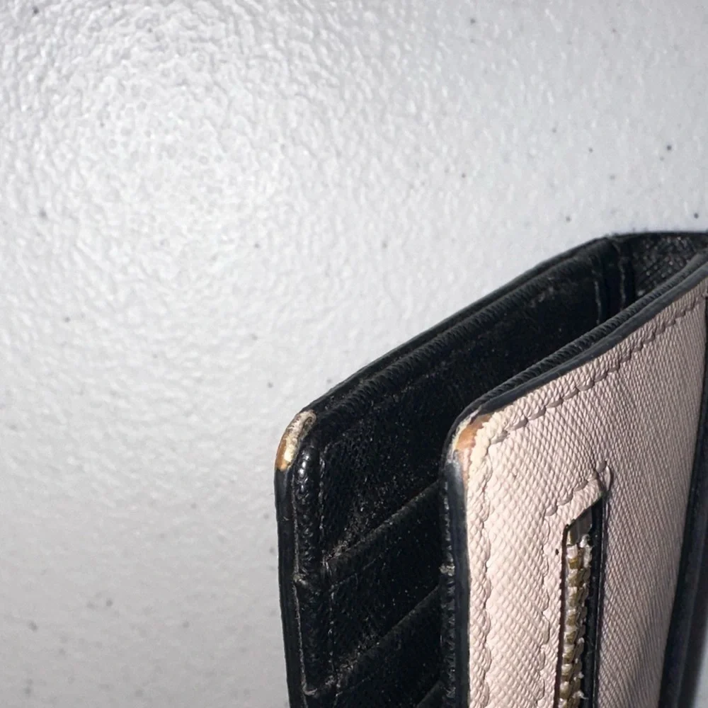 Kate Spade Laurel Way Stacy Black and Tan Leather Wallet